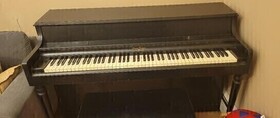 Featured piano
